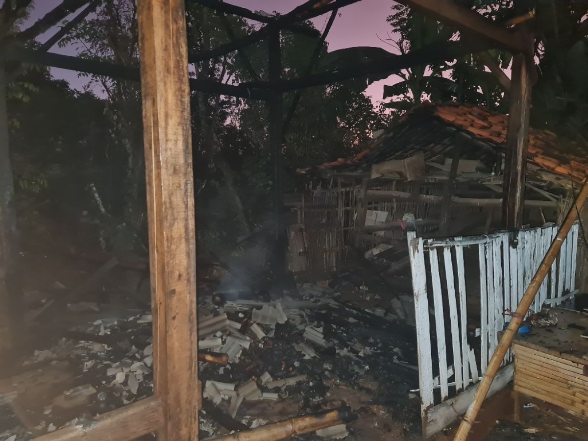 Kebakaran Kandang Sapi Menjelang Subuh Gegerkan Warga Bluto Sumenep