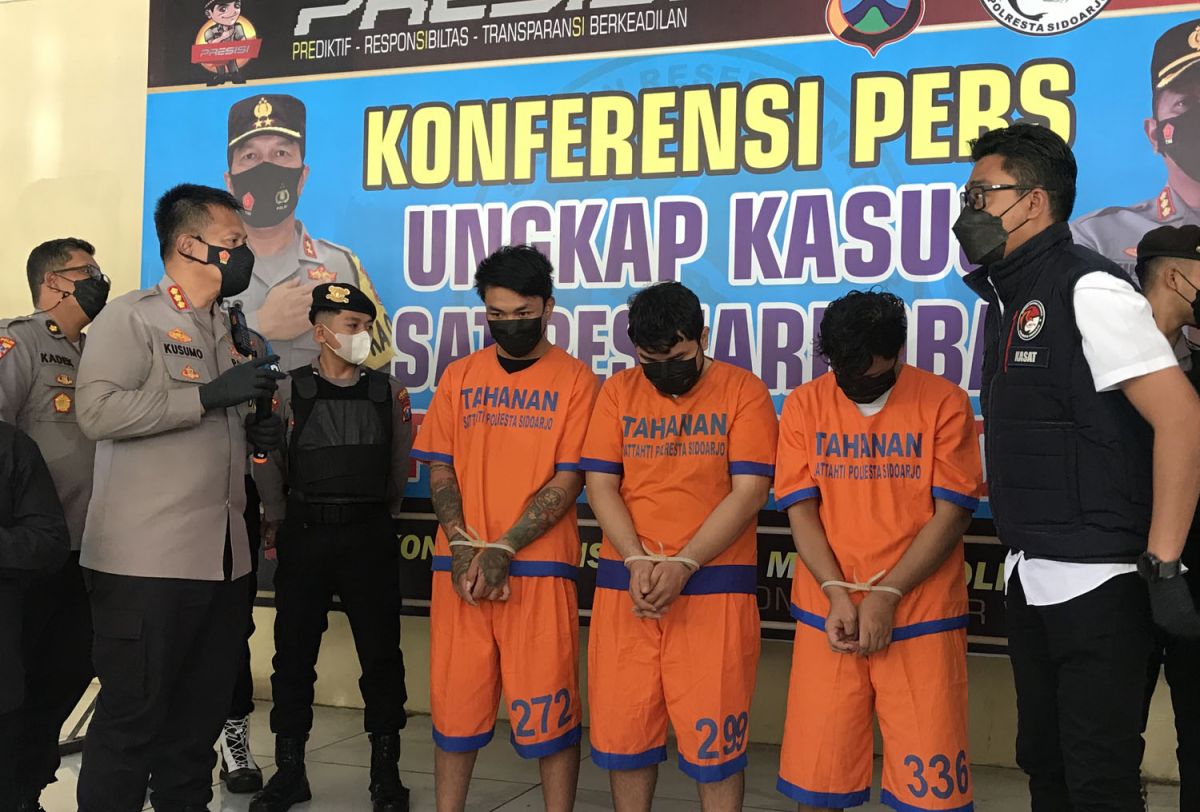 Sergap Tiga Kurir, Polresta Sidoarjo Gagalkan Pengiriman 3 Kilogram Sabu ke Bali