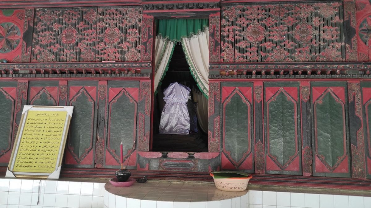 Makam Bathoro Katong.(Foto: Mita Kusuma)