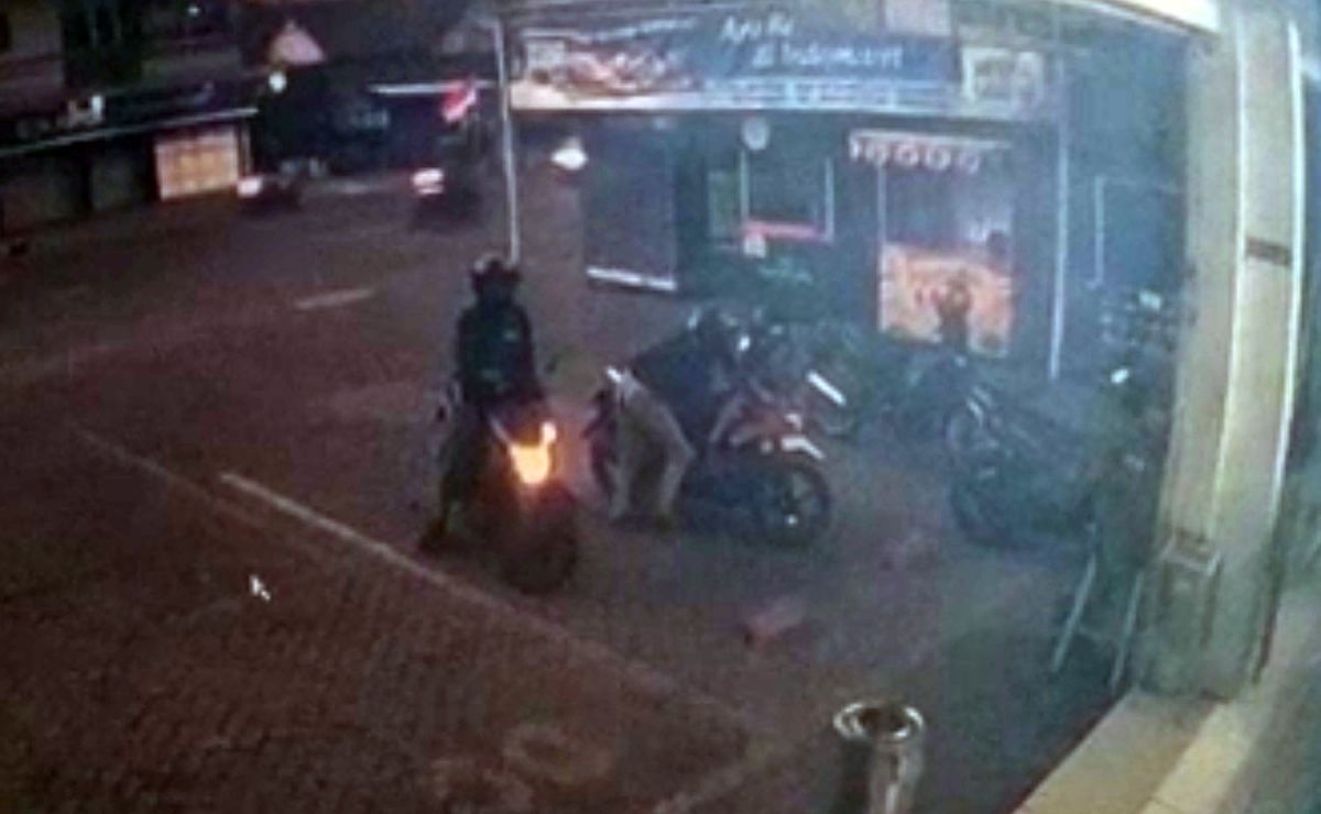 Parkiran Indomaret Jalan Diponegoro Sidoarjo Disatroni Maling, 1 Motor Raib