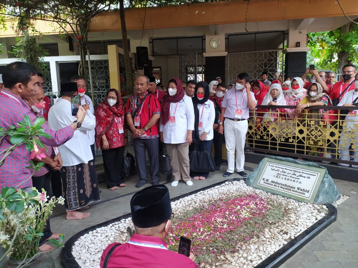 Ziarah Makam Gus Dur, Puluhan Pendeta Kunjungi Ponpes Tebuireng Jombang