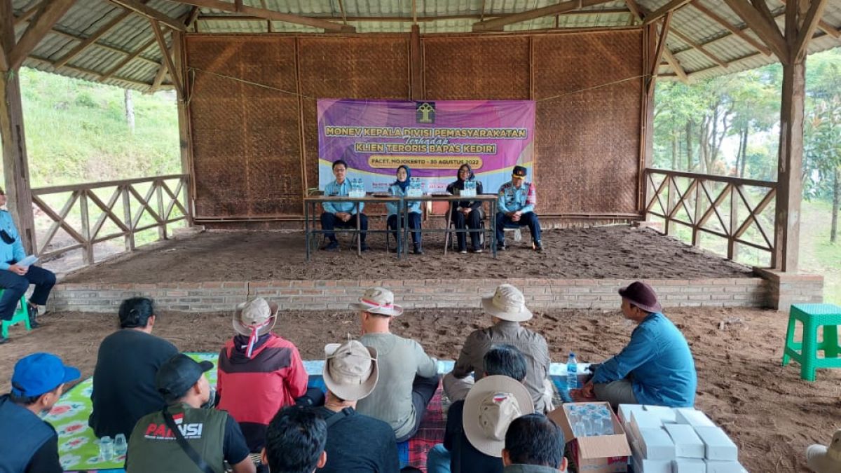 25 Klien Pemasyarakatan Eks Teroris di Jatim Dibimbing Jadi Petani Kopi. (Foto: Humas Kemenkumham Jatim/jatimnow.com).
