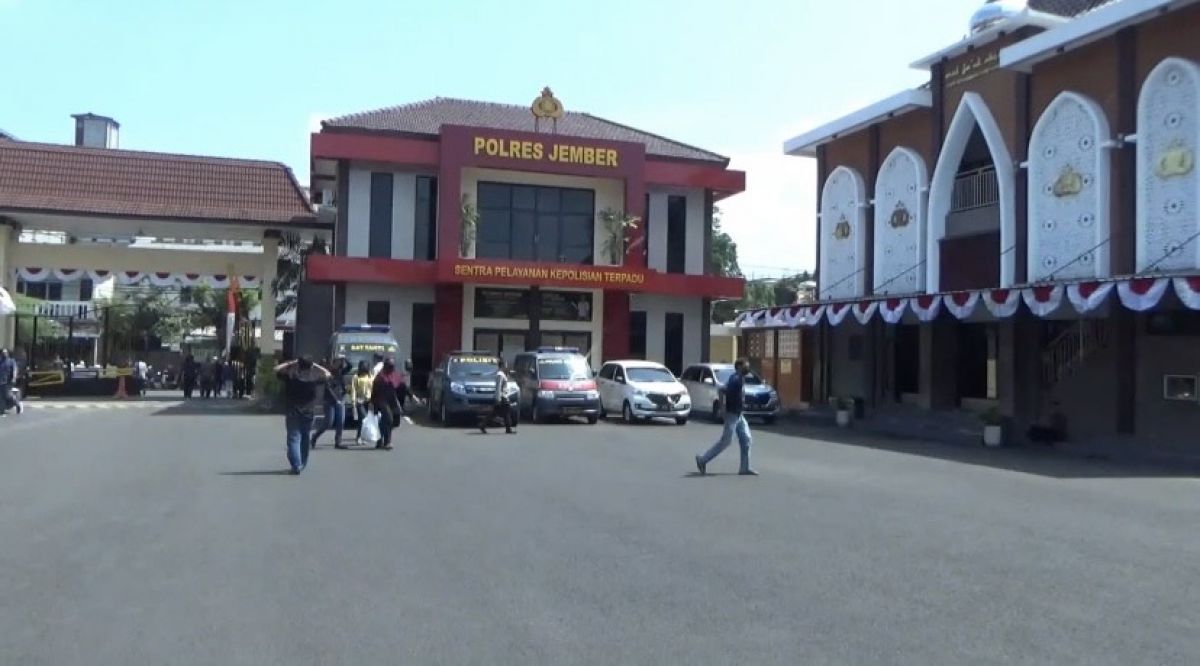 Gedung Mapolres Jember. (Foto: Dwi Kuntarto Aji/jatimnow.com)