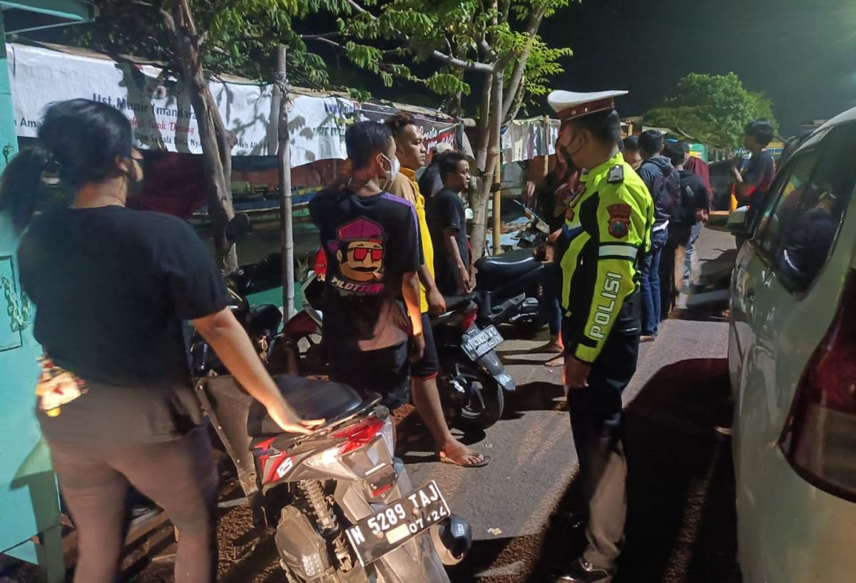 Polisi Sisir Balap Liar di Kota Pasuruan: Sita 40 Motor, Amankan Pemuda Mabuk