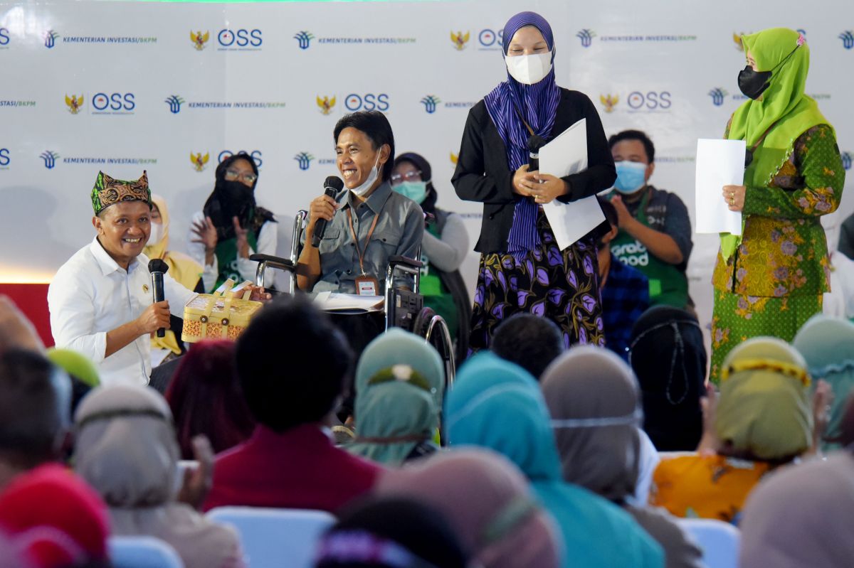 Menteri Investasi/Kepala Badan Koordinasi Penanaman Modal,  Bahlil Lahadalia saat melakukan kunjungan kerja ke Banyuwangi. (Foto: Humas Pemkab Banyuwangi)