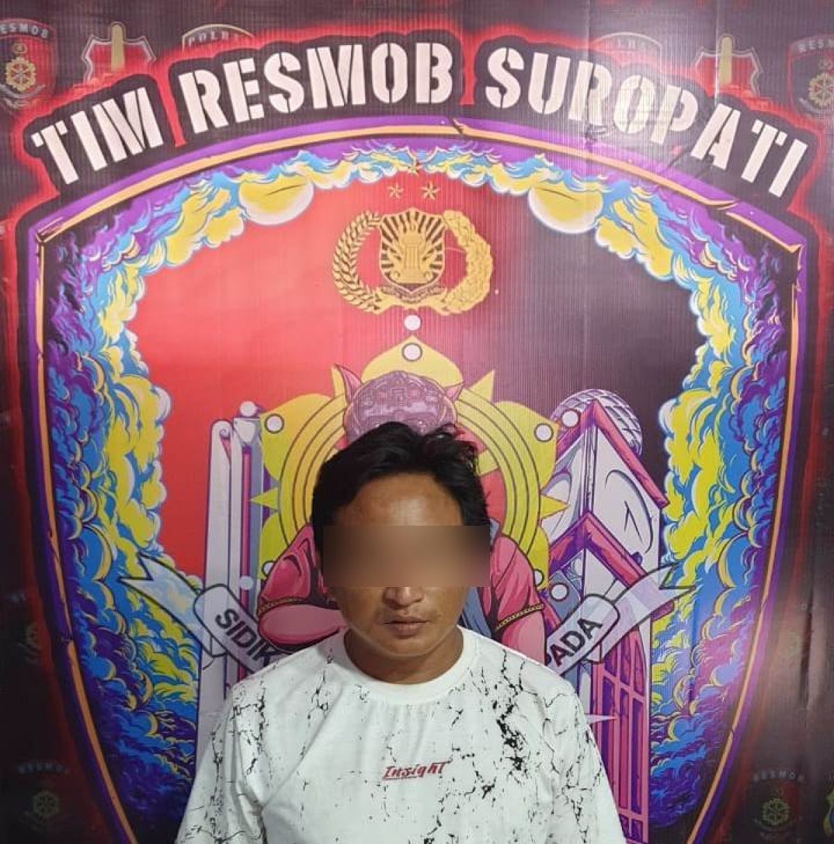 Tersangka judi slot.(Foto: Polres Pasuruan Kota)