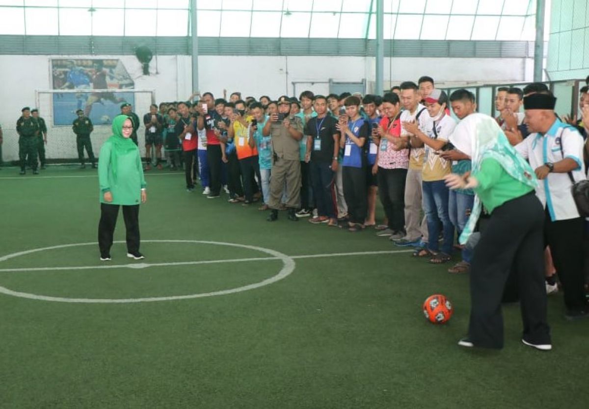 Dibuka Bupati Mundjidah, Puluhan Tim Futsal Meriahkan Turnamen GPK Cup Jombang