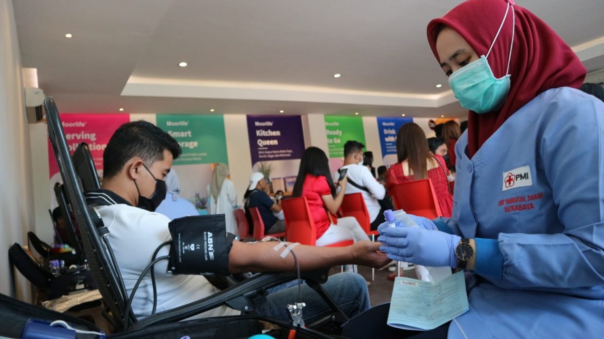 Aksi Sosial Bantu Sesama, Moorlife Gandeng PMI Surabaya Gelar Donor Darah