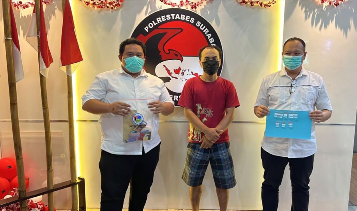 Driver ojol pengedar sabu.(Foto: Satnarkoba Polrestabes Surabaya)