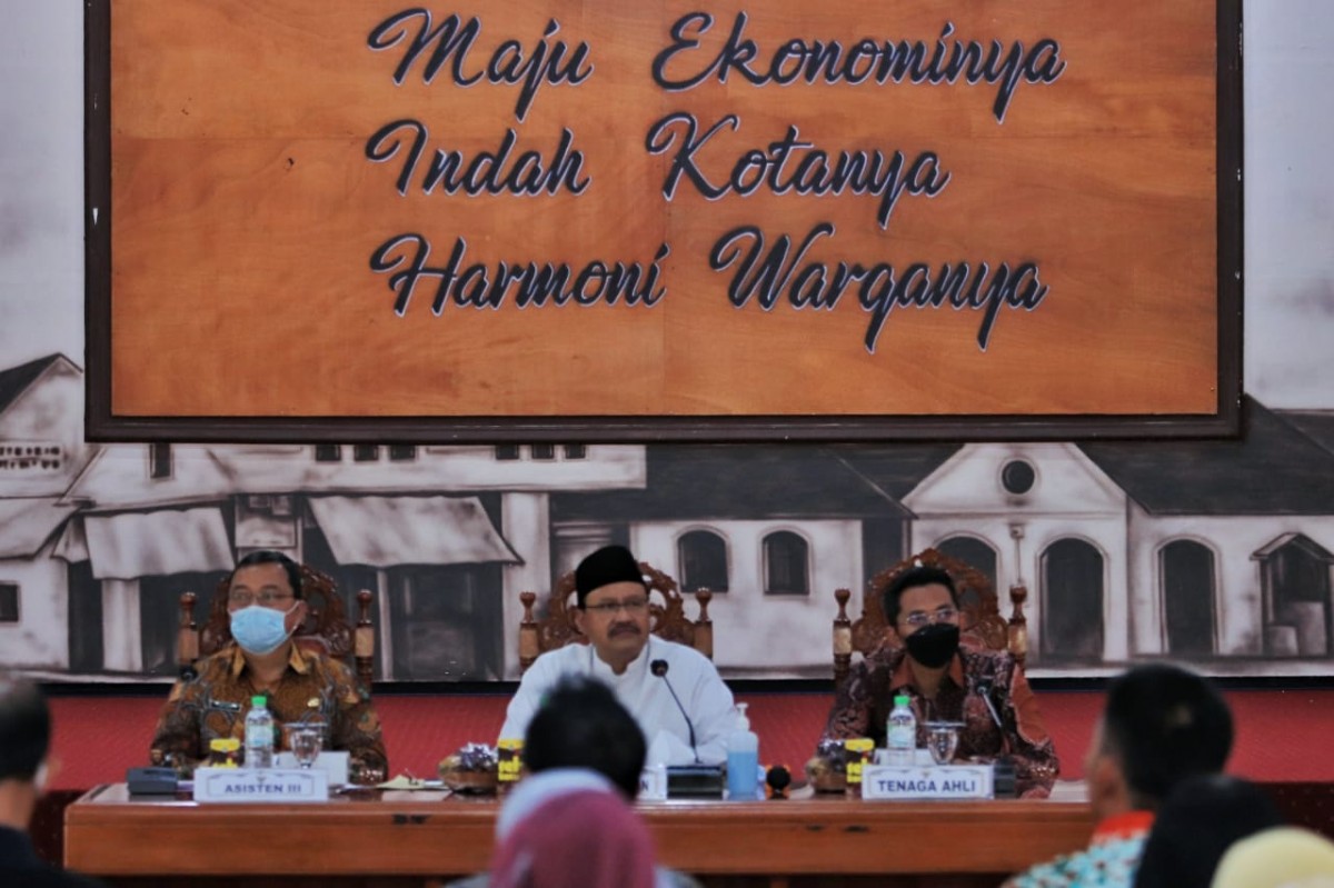 Gus Ipul memimpin evaluasi SAKIP 2022 di Gedung Gradika. (Foto: Humas Pemkot Pasuruan/jatimnow.com)