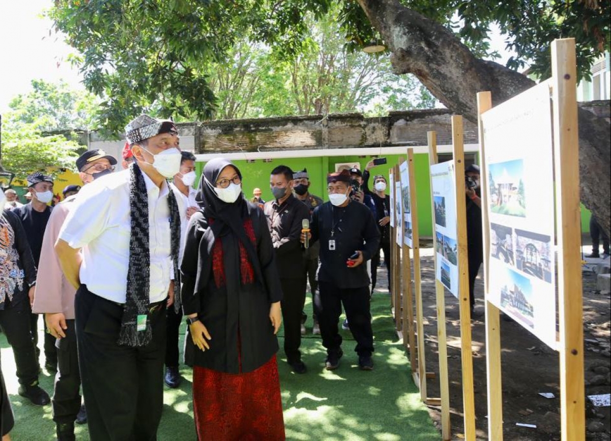 Menko Marves Luhut Binsar Pandjaitan saat meninjau Inggrisan Banyuwangi (Foto: Pemkab Banyuwangi)
