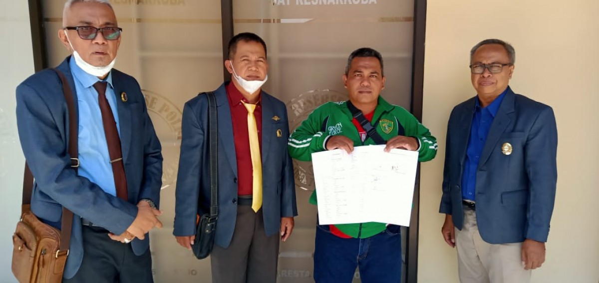 Keluarga dan kuasa hukum korban (Foto: Dok. keluarga korban for jatimnow.com)