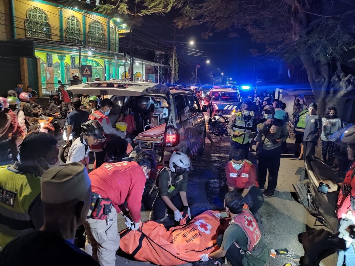 Kecelakaan maut di Jalan Mastrip, Karangpilang, Surabaya (Foto-foto: BPBD Kota Surabaya)