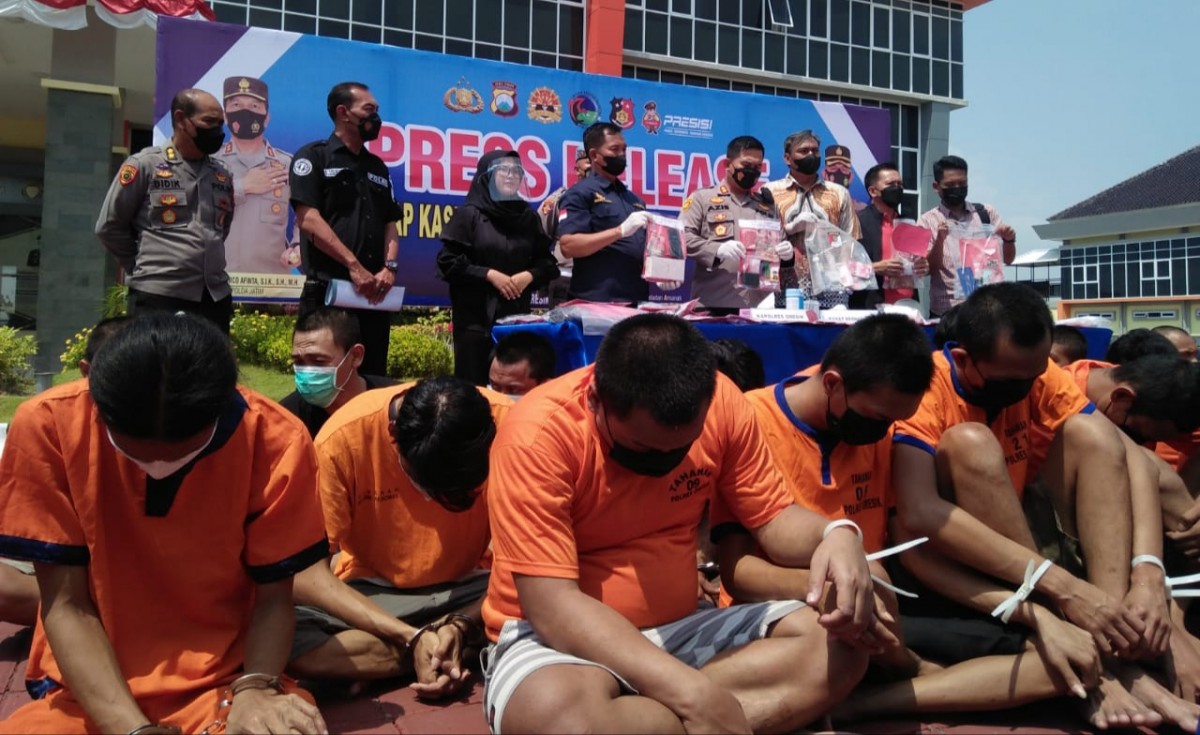 Ungkap kasus narkoba Polres Gresik (Foto: Sahlul Fahmi/jatimnow.com)