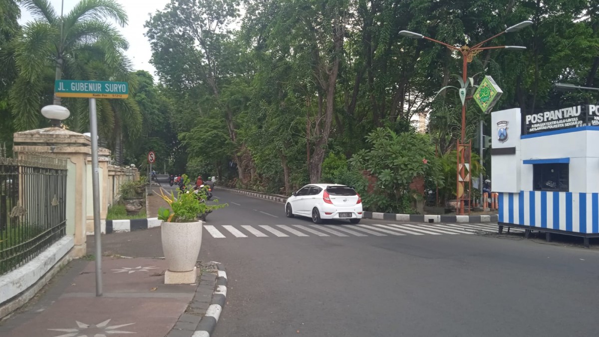 Jalan Gubernur Suryo Sidoarjo.(Foto: Zainul Fajar)