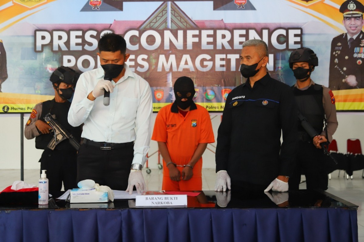 Siaran pers ungkap kasus narkoba.(Foto: Polres Magetan)