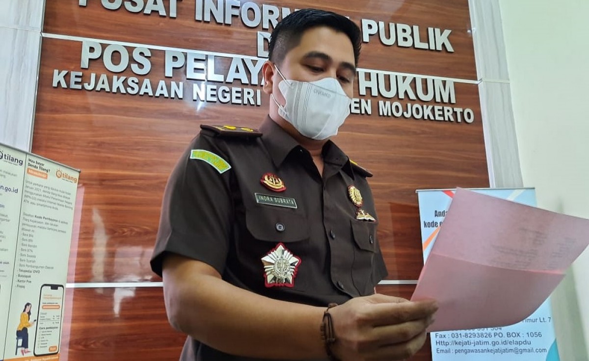 Kasi Intel Kejari Kabupaten Mojokerto Indra Subrata. (Foto: Achmad Supriyadi/jatimnow.com)