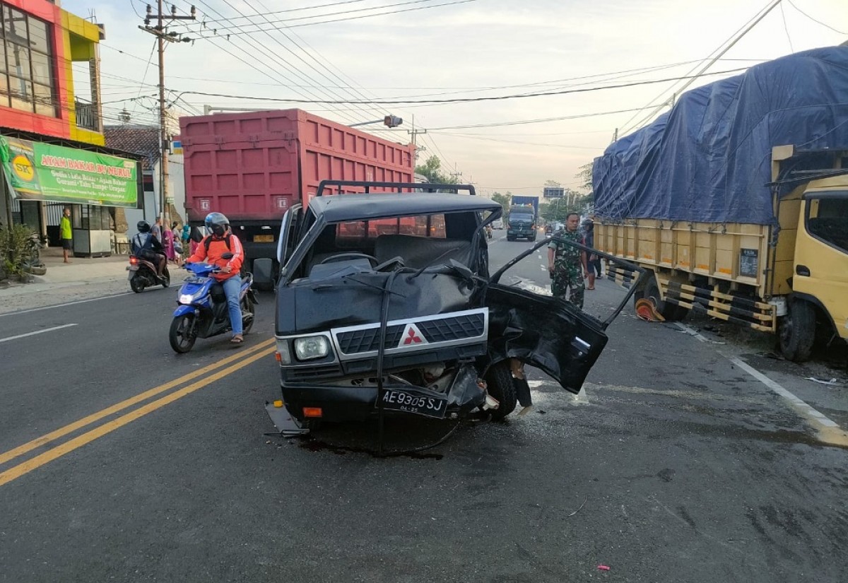 Kecelakaan Beruntun, Truk Seruduk Rumah, 1 Orang Tewas