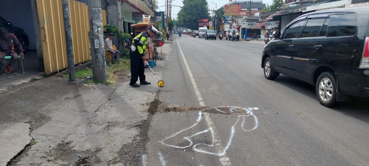 Pria Pengendara Supra X Tewas Terlindas Bus