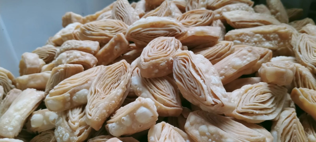 Keripik malaysia buatan warga Desa Pagerwojo, Kecamatan Perak, Jombang.(Foto: Elok Aprianto)