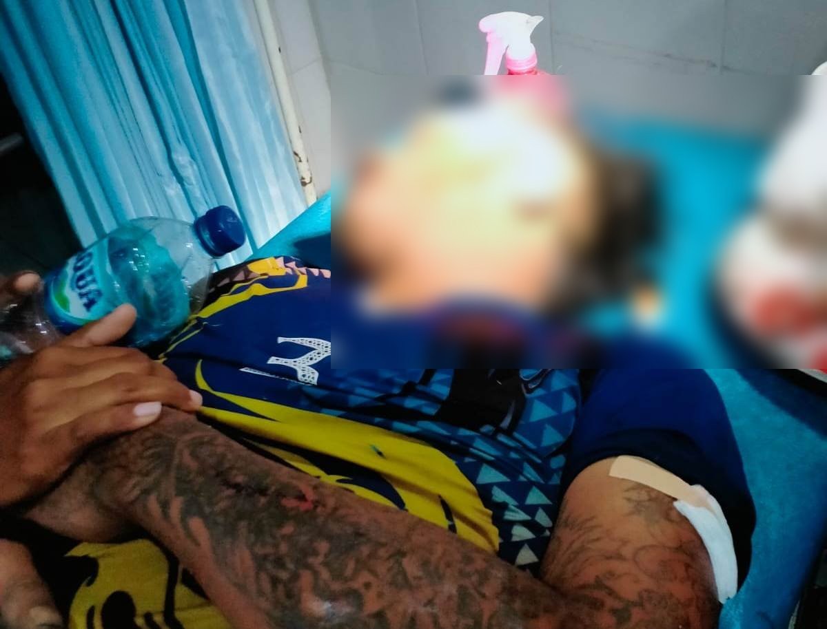 Korban atas nama M. Slamet sedang menjalani perawatan di RSUD Ngimbang.(Foto: Kades Kauman)