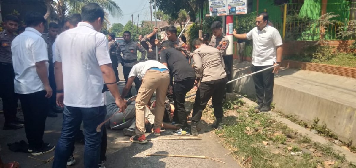 ODGJ Bawa Celurit Ancam Warga Ditembak Polisi