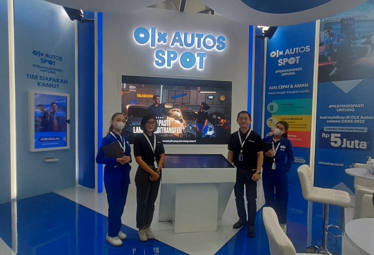 OLX Autos hadir di GIIAS Surabaya 2022, berikan layanan berbasis teknologi dan menawarkan inovasi terkini dalam transaksi jual beli mobil bekas. (Foto: Fajar Mujianto/jatimnow.com)
