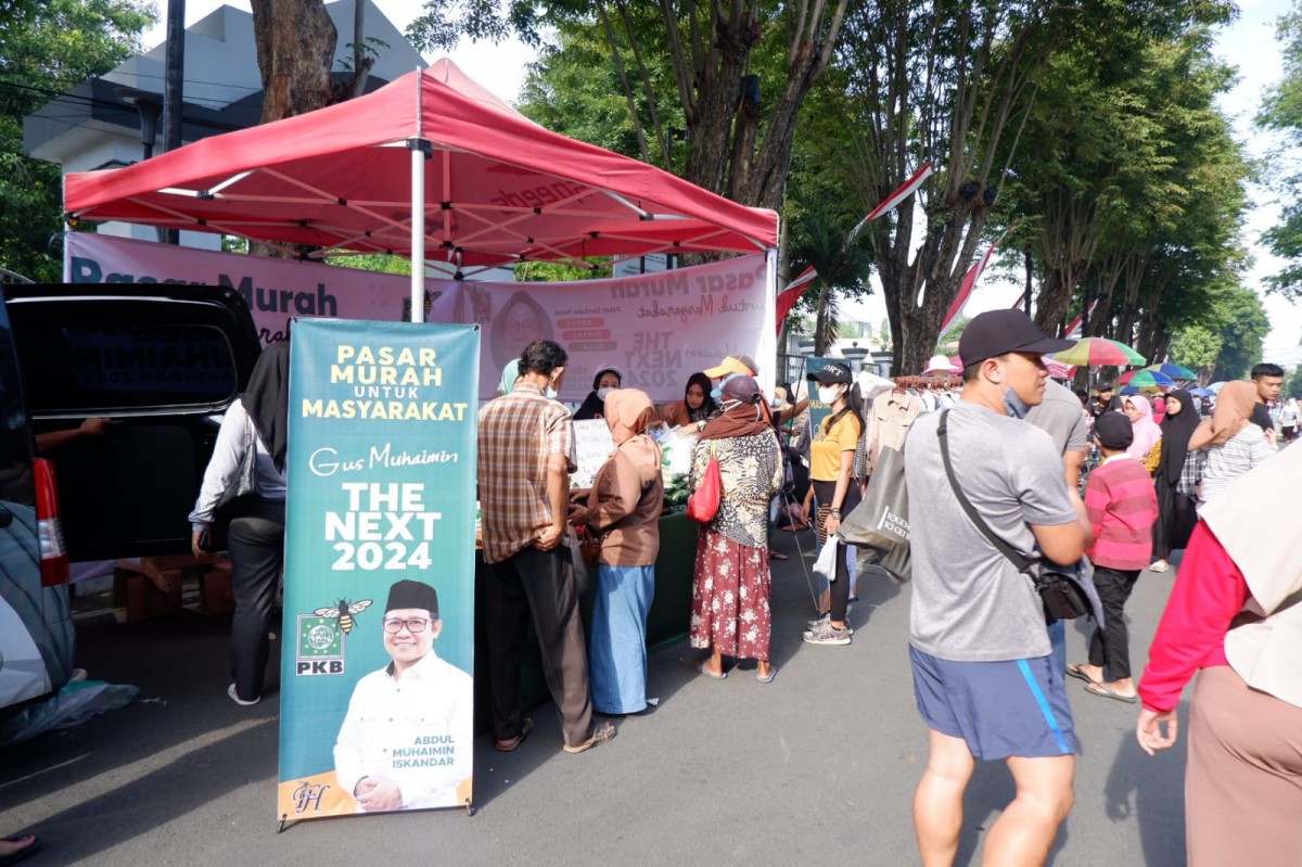 Pasar Murah PKB di Bojonegoro, Tebus Paket Sembako Hanya Rp50 Ribu