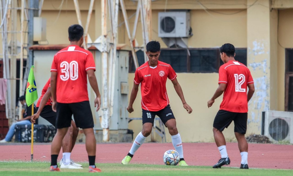 Pemain PDS FC saat melalukan latihan di GOR Sidoarjo.(Foto: Media Official PDS for jatimnow.com)