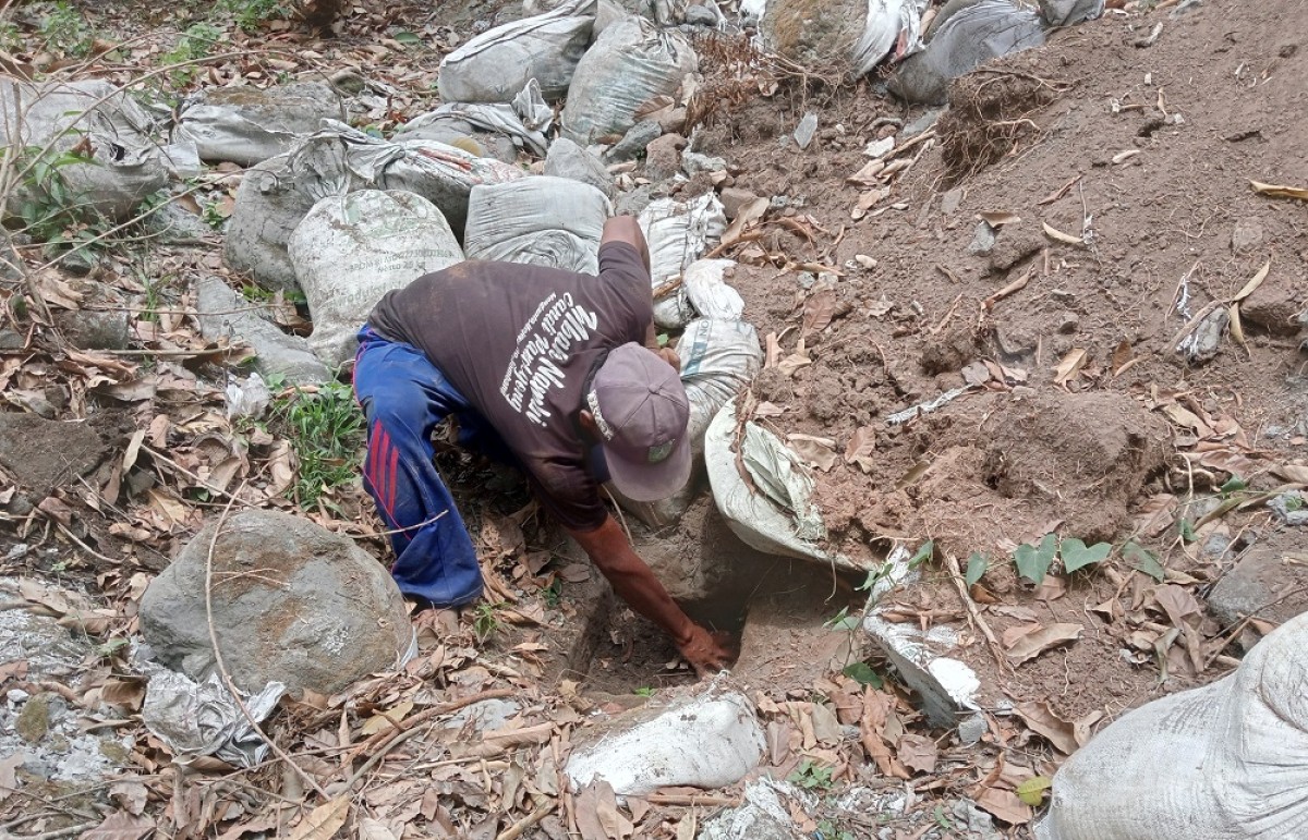 Arkeolog Temukan Yoni di Sekitar Situs Mbah Blawu, Berkaitan dengan Peribadatan?