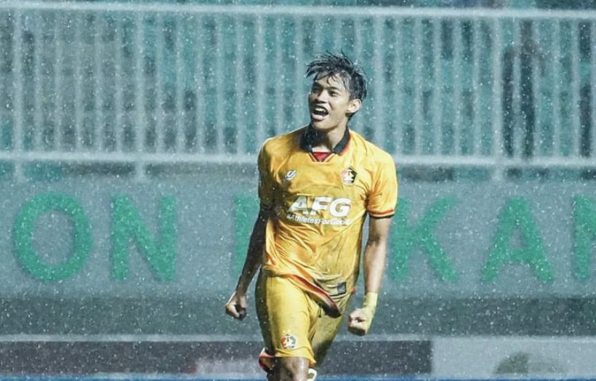 Vava Mario Yagalo merayakan golnya ke gawang RANS saat menjalani laga comeback. (Foto: Instagram Persik Kediri/jatimnow.com)