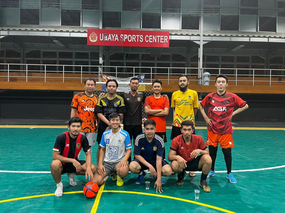 Tim Futsal SIWO PWI Jatim U-35 usai berlatih (Foto: Chimenk for jatimnow.com)