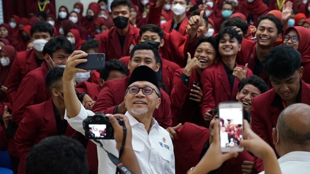 Menteri Perdagangan Zulkifli Hasan di UM Surabaya.(Foto: Dat for jatimnow.com)