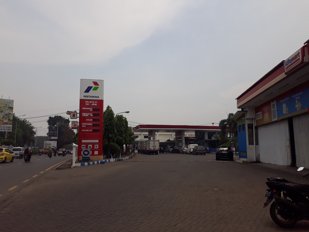 SPBU Aloha, lokasi ditangkapnya terduga pelaku beserta truk yang dibawanya (Foto: Zainul Fajar/jatimnow.com)