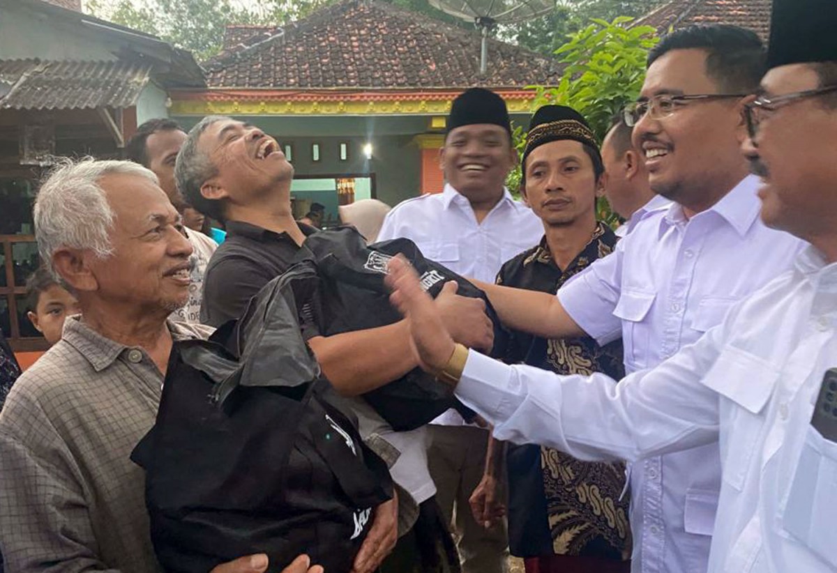 Gerindra Jatim Buka Dapur Umum untuk Warga Terdampak Bencana di Trenggalek