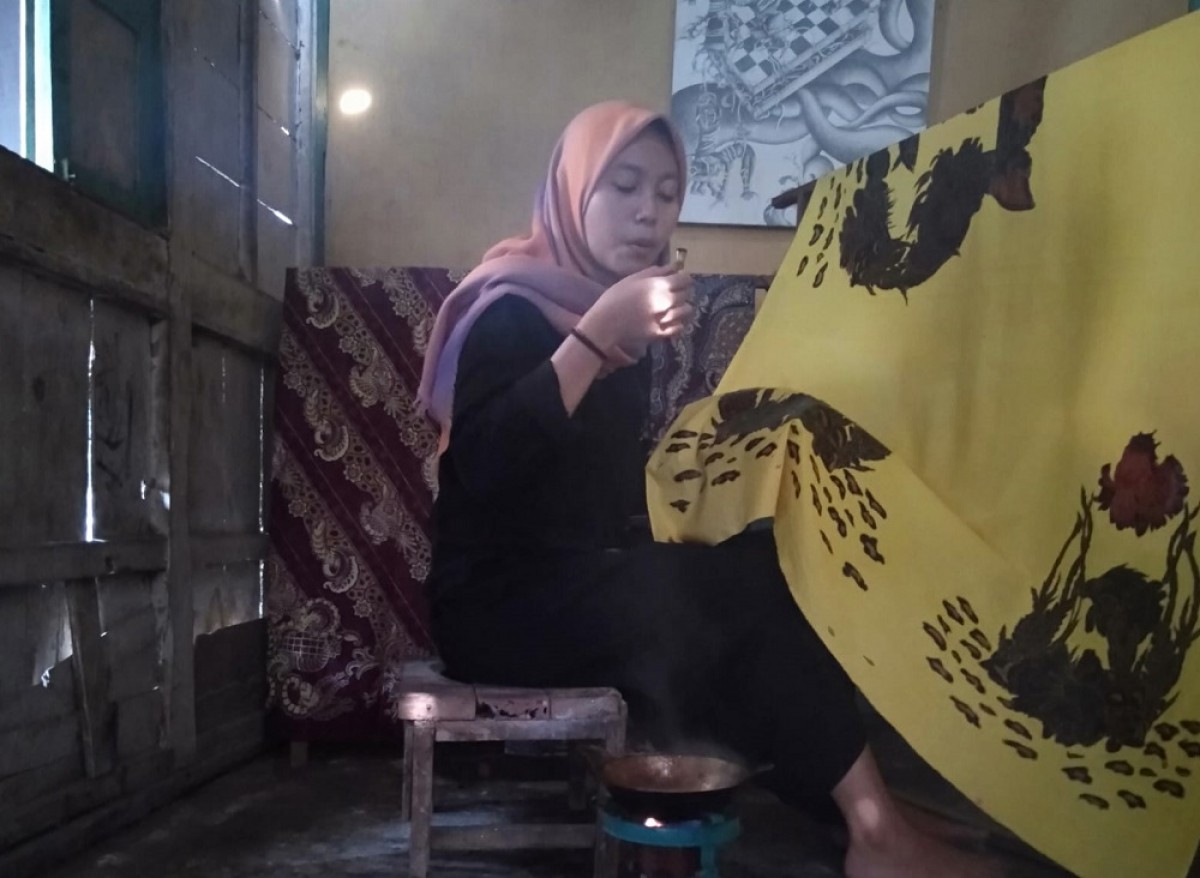 Motif dan proses pembuatan batik Daliwangun, Lamongan. (Foto-foto: Dok. Adyad Ammy Iffansah/ jatimnow.com)