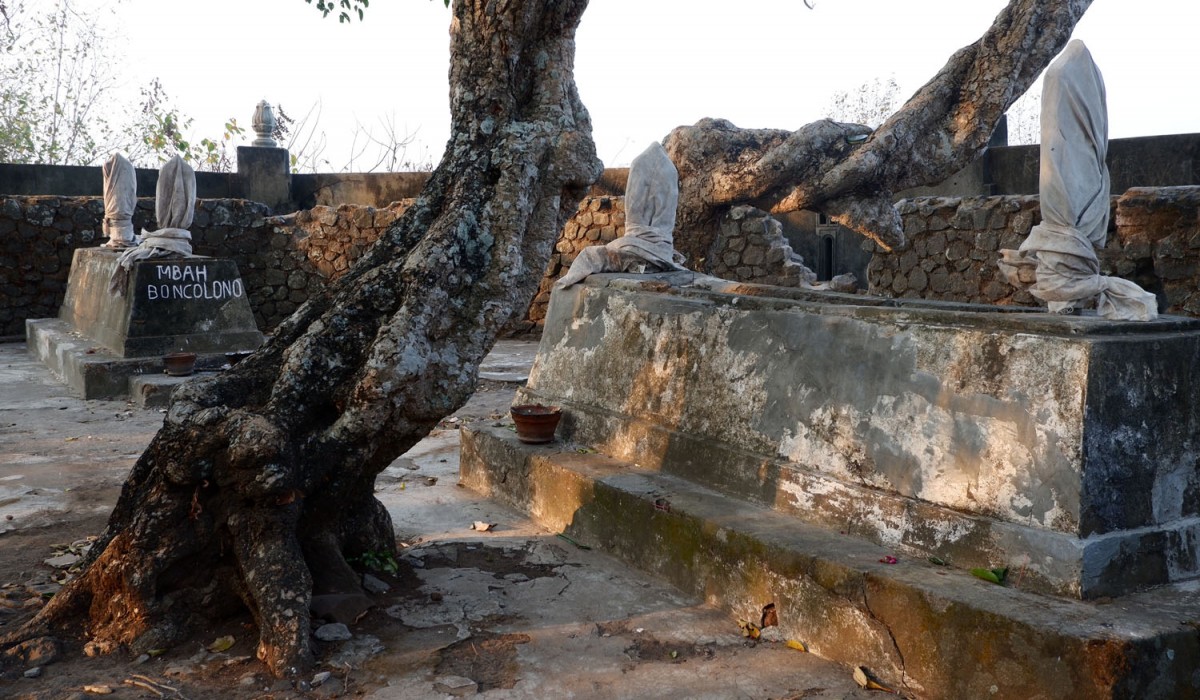 Makam Boncolono di Bukit Maskumambang Kota Kediri (Foto-foto: Yanuar Dedy/jatimnow.com)