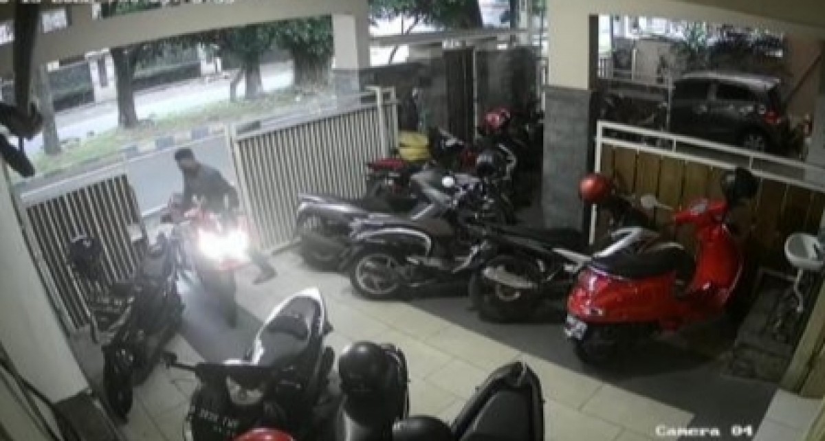 Tangkapan layar CCTV.(Foto: Bagas for jatimnow.com)