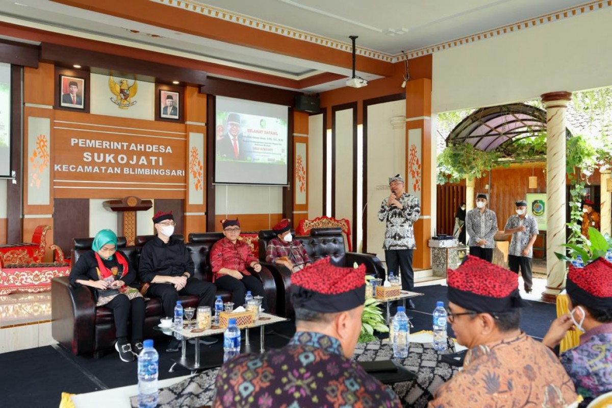Badan Kepegawaian Negara (BKN) saat mengunjungi Smart Kampung, Desa Sukojati, Kecamatan Blimbingsari Banyuwangi, Jumat (28/10/2022).(Foto: Humas Pemkab Banyuwangi)