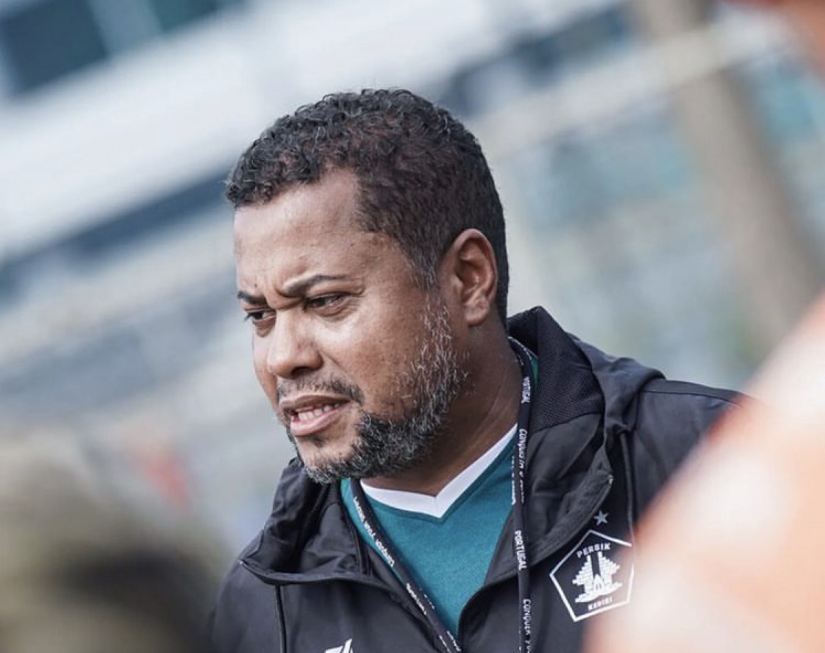 Pelatih Persik Divaldo Alves Dukung Rekomendasi FIFA Soal Kick Off Sore Hari