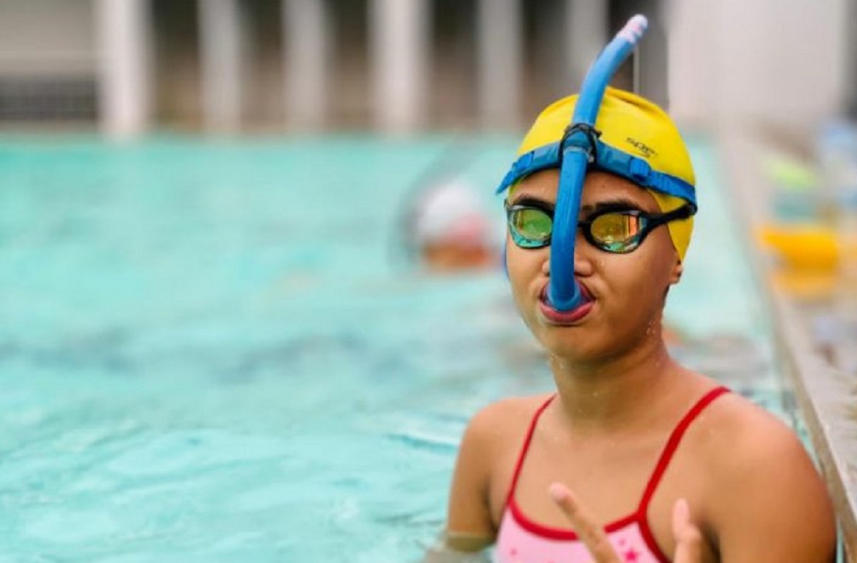 Fita Rachma Ardhana (14) atlet cabor selam peraih medali emas dan perak Porprov 2022. (Foto: Elok Aprianto/jatimnow.com)