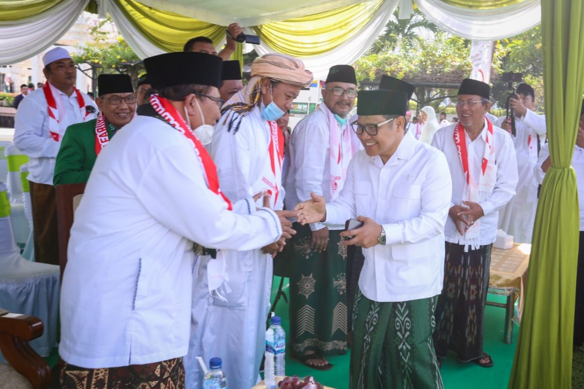Gus Muhaimin apel akbar dalam rangka Peringatan Hari Santri Nasional (HSN) 2022 di halaman Tugu Pahlawan Surabaya, Jawa Timur, Sabtu (22/10/2022).(Foto: Ni'am Kurniawan)