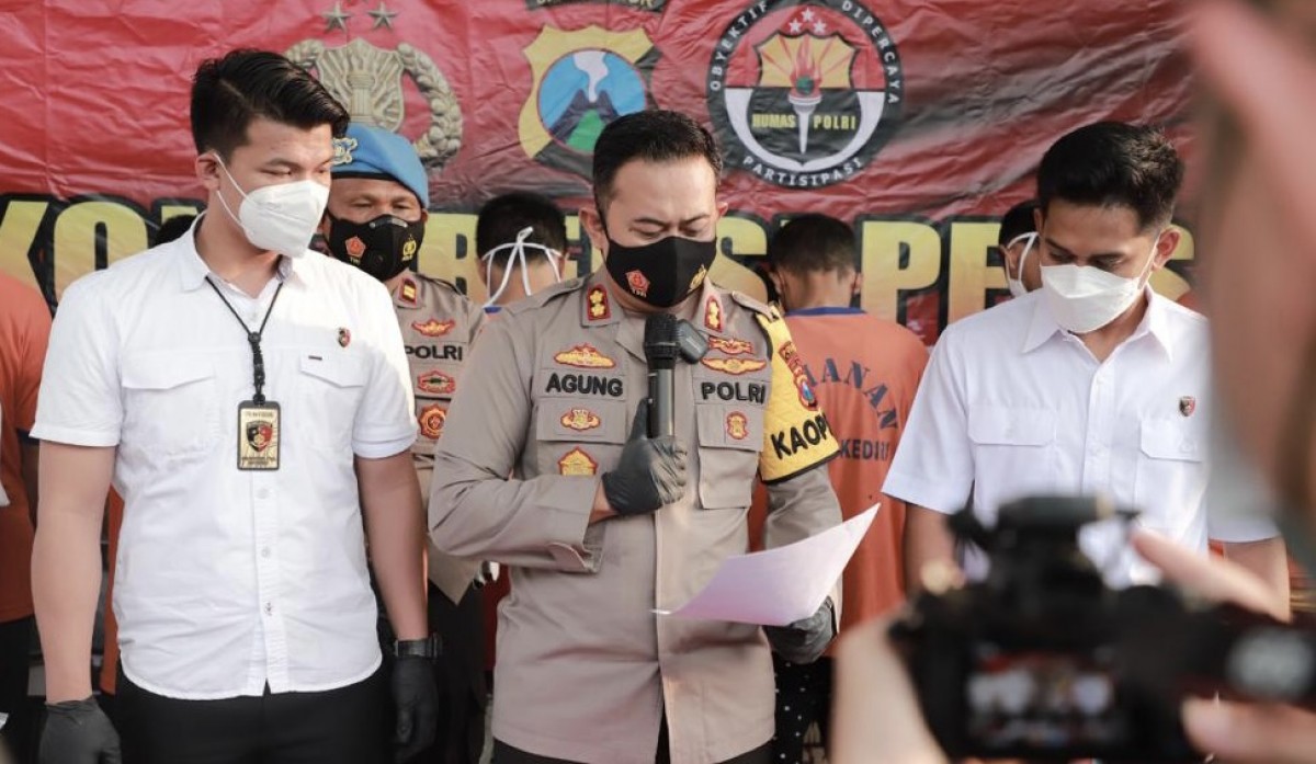 Kapolres Kediri AKBP Agung Setyo Nugroho dalam rilis di Polres Kediri. (Foto: Humas Polres Kediri/jatimnow.com)