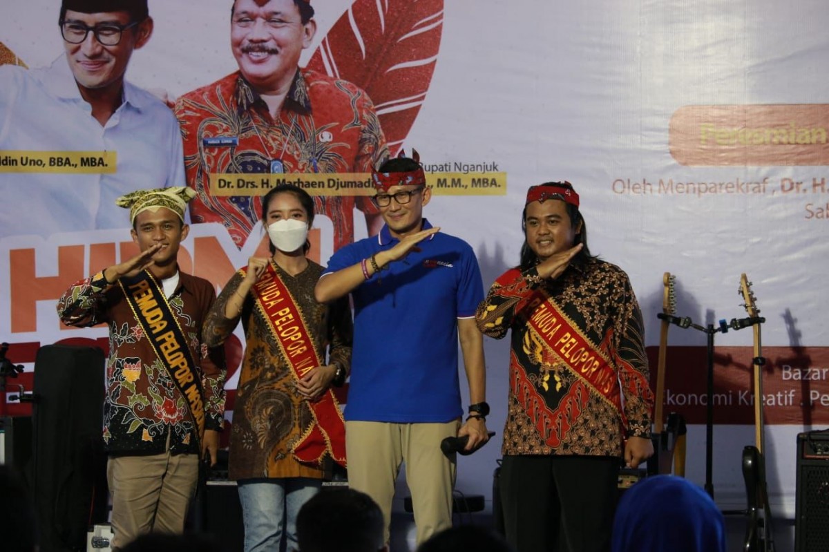 Fatkul Ilma (kiri), pemuda asal Desa Bendo, Kecamatan Kapas, Kabupaten Bojonegoro menyabet Juara 2 Pemuda Pelopor Nasional 2022 (Foto: Pemkab Bojonegoro/jatimnow.com)