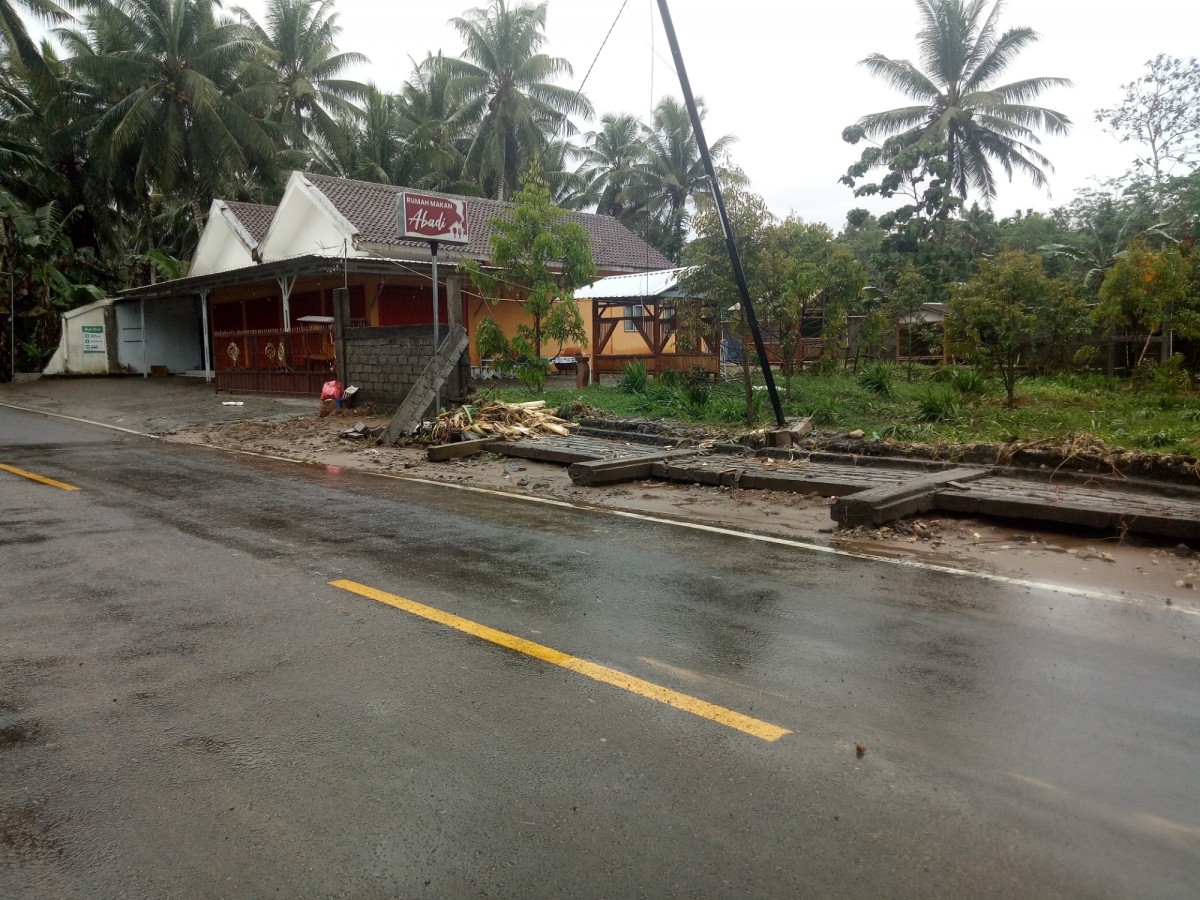 Banjir di Desa Sitiarjo Kecamatan Sumbermanjing, Kabupaten Malang surut (Foto-foto: Sutha for jatimnow.com)