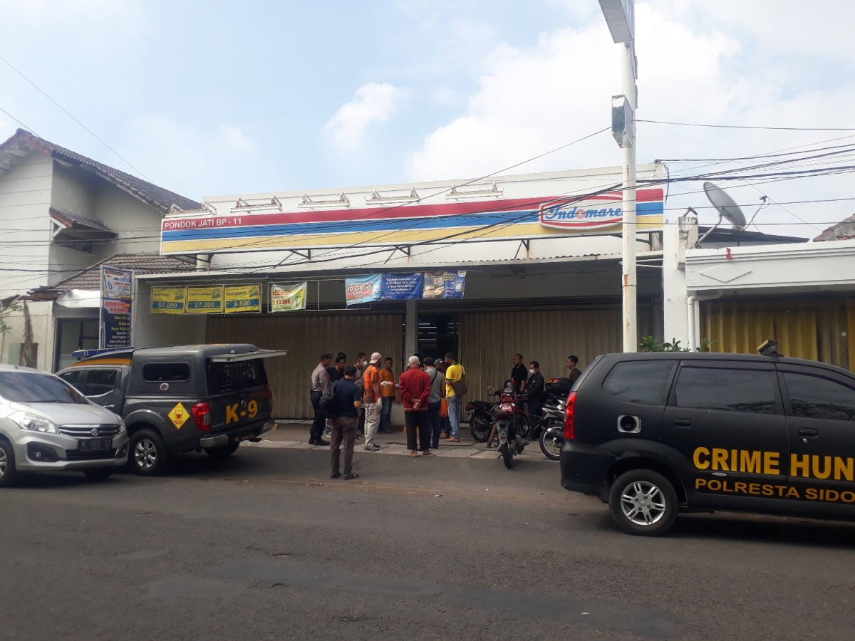 Lokasi Indomaret yang berhasil dibobol bandit.(Foto: Zainul Fajar)