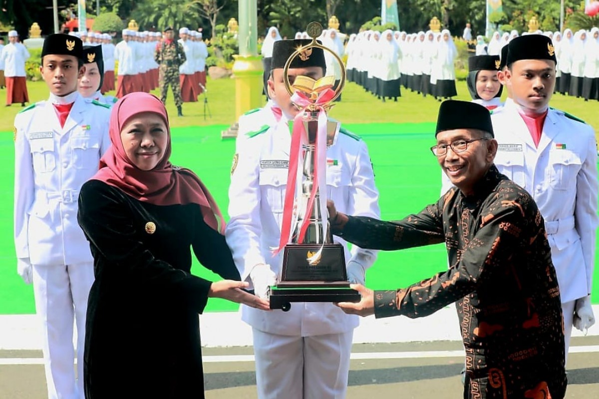 Gubernur Khofifah Beri Bonus Anggota Kafilah Usai Juara Umum MTQ Nasional