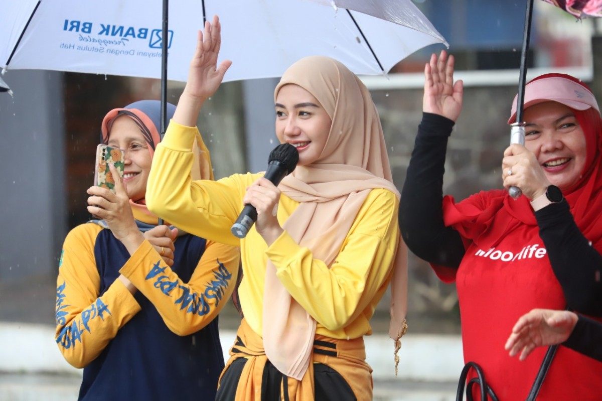 Novita Hardini Inisiasi Galang Dana untuk Warga Terdampak Banjir di Trenggalek