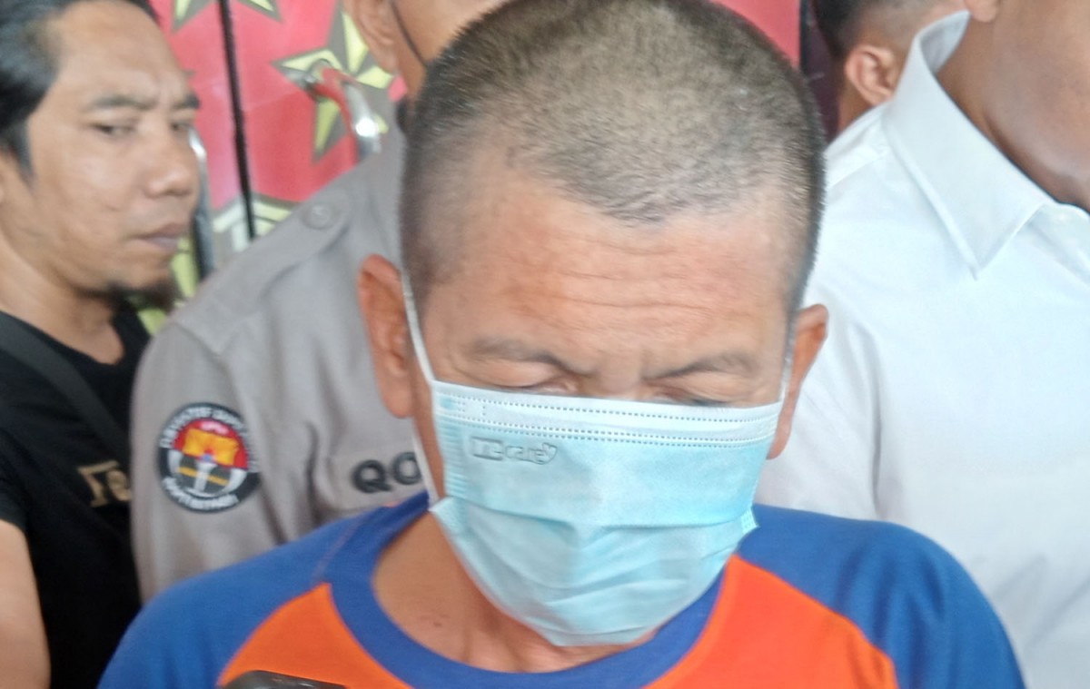 Buwadi, oknum wartawan media online lokal Jombang saat diamankan polisi (Foto: Dok. Elok Aprianto/jatimnow.com)