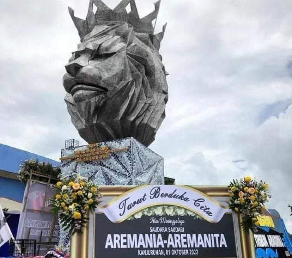 Singa Tegar Jawara di sisi Barat Stadion Kanjuruhan.(Foto: Setya for jatimnow.com)